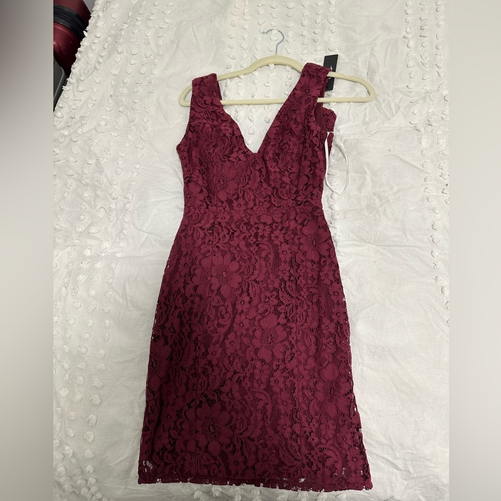 Lulus maroon dress